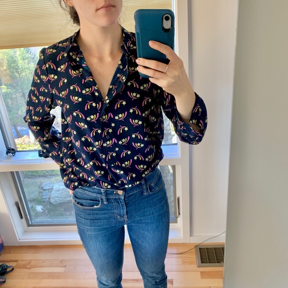 Uniqlo Tops - Uniqlo floral quarter button top!